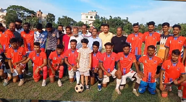 ময়মনসিংহ জেলার গৌরীপুরে বন্যার্তদের সাহায্যার্থে র্প্রীতি ফুটবল ম্যাচ অনুষ্ঠিত